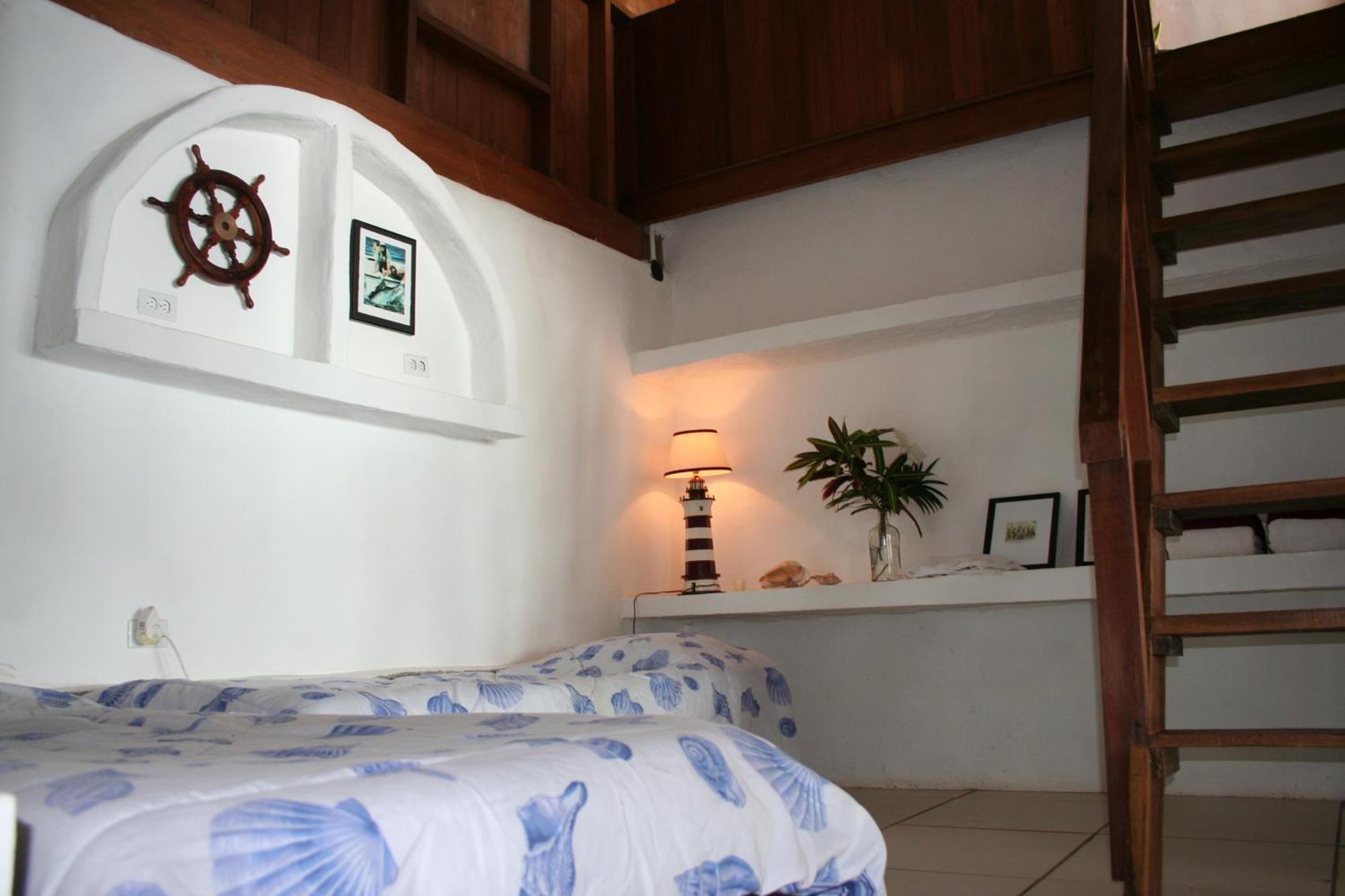 Oceanfront Bungalows - Paradise Rentals サンタ・カタリナ エクステリア 写真