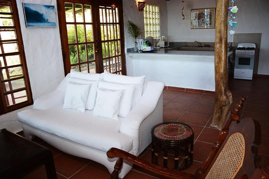 Oceanfront Bungalows - Paradise Rentals サンタ・カタリナ エクステリア 写真